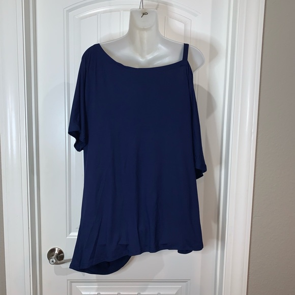 Plus Chain Detail Asymmetrical Neck Top NWT - Picture 8 of 8